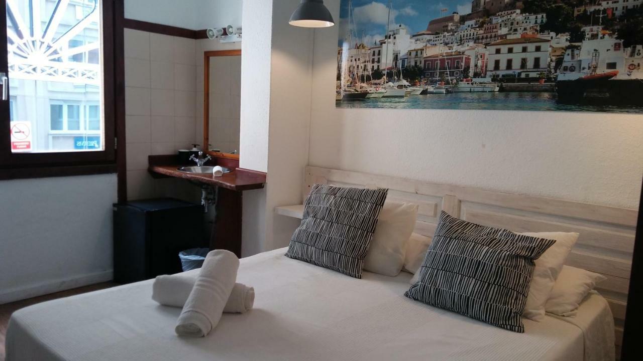 Hostal Ibiza Esterno foto
