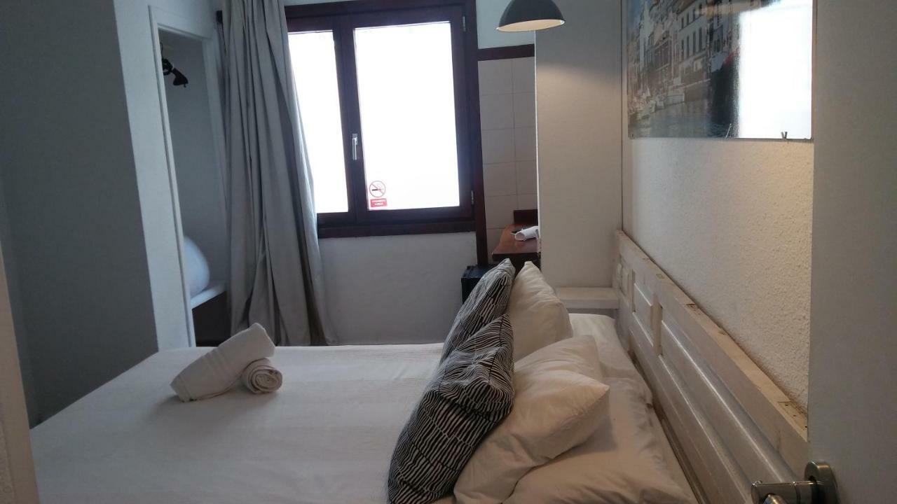 Hostal Ibiza Esterno foto